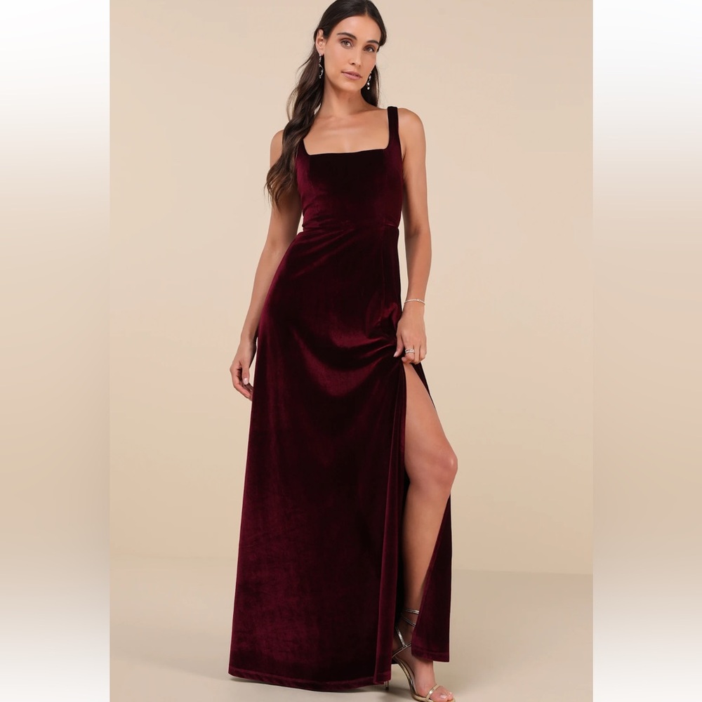 Lulus Graceful Invite Dark Plum Velvet Square Neck Lace-Up Maxi Dress M